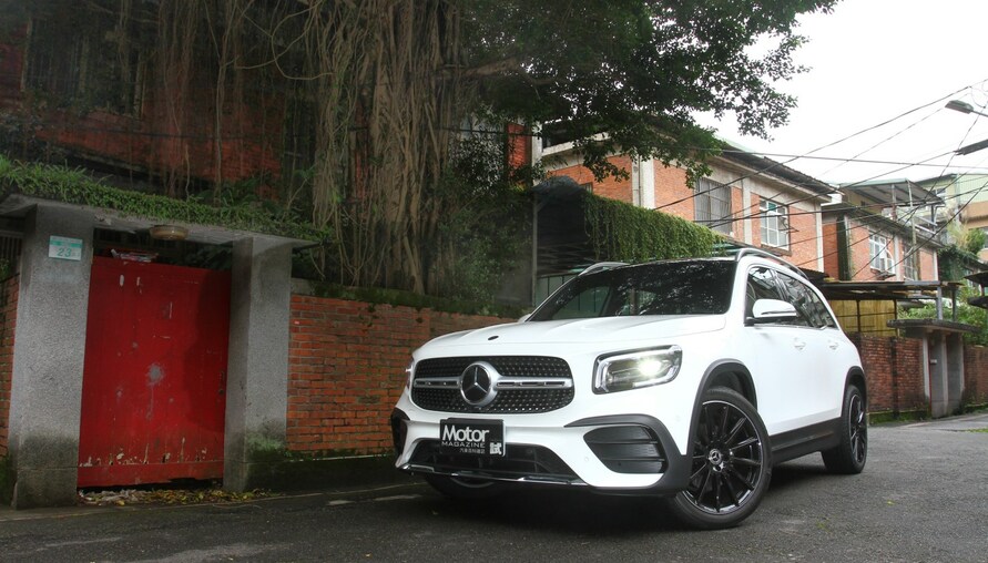 初入豪華車系新首選，Mercedes-Benz GLB 250 靈活七人座