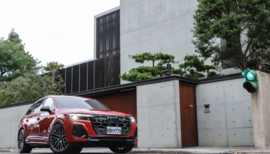 七座風格 嗆辣調味 Audi SQ7