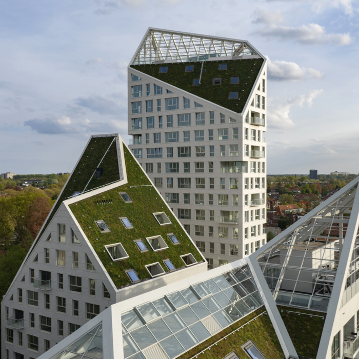 荷蘭新卑爾根社區永續住宅，MVRDV 以幾何斜屋頂重新定義都市住宅